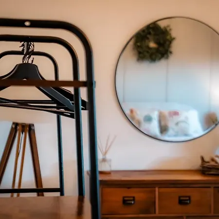 Holiday home Old Orchard Cottage, *